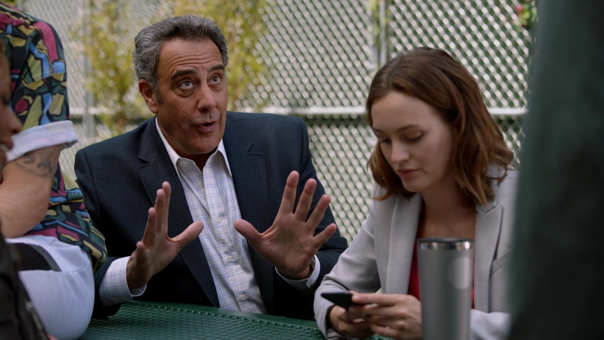 SingleParents1x02-0116.jpg