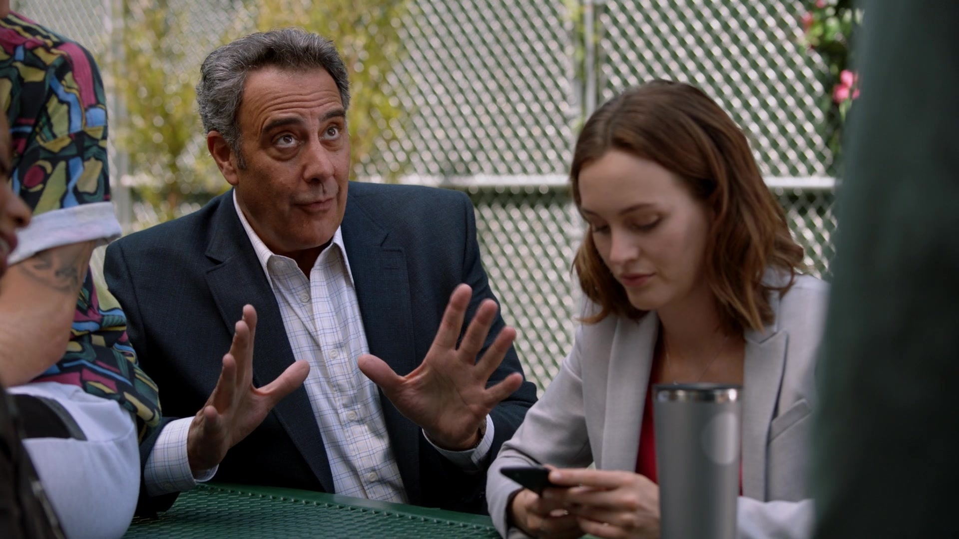 SingleParents1x02-0117.jpg
