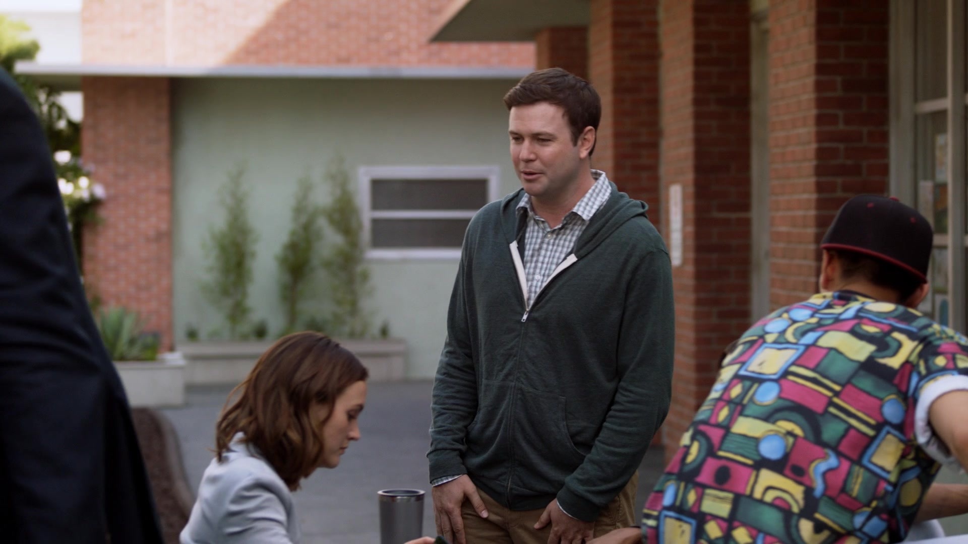 SingleParents1x02-0124.jpg