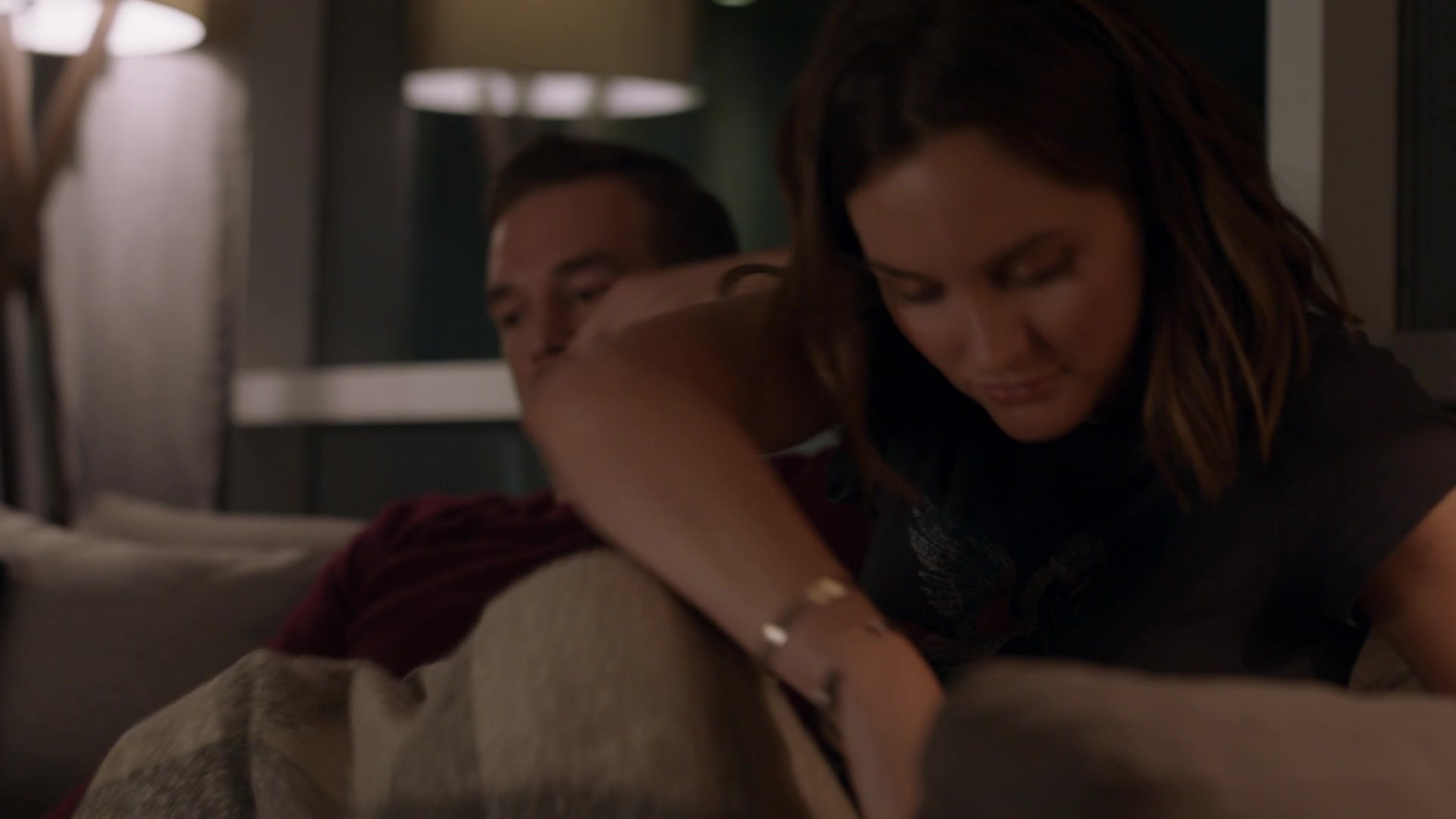 SingleParents1x02-1014.jpg
