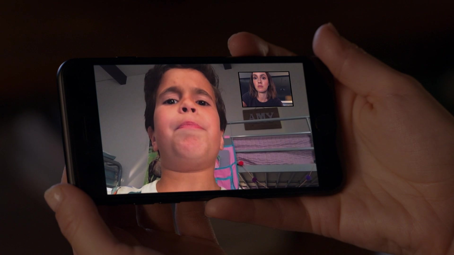 SingleParents1x02-1059.jpg