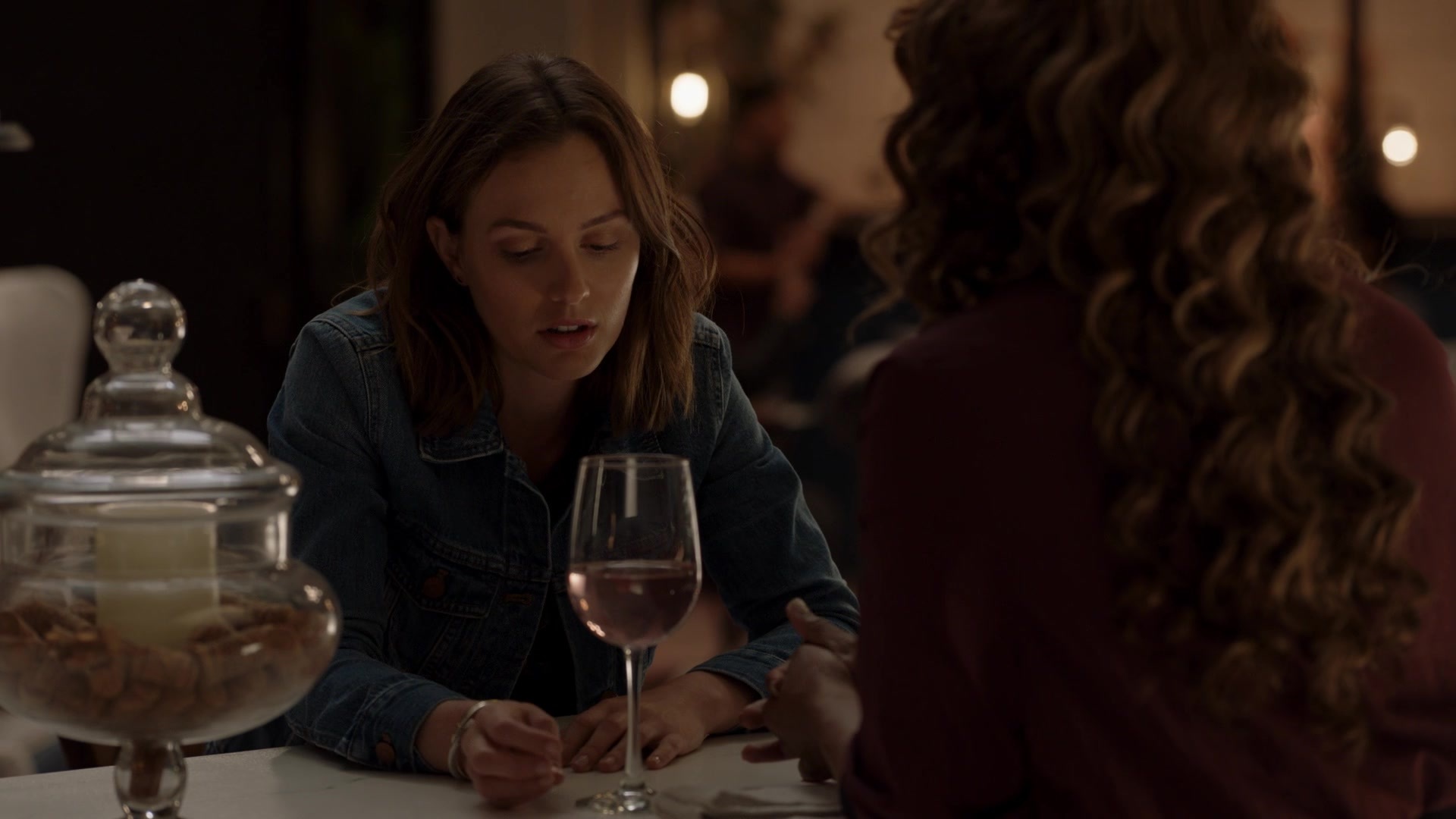 SingleParents1x02-1715.jpg