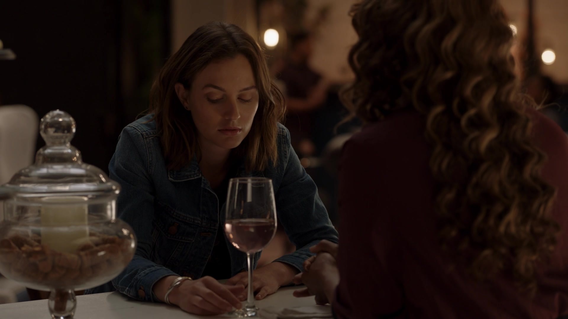 SingleParents1x02-1717.jpg