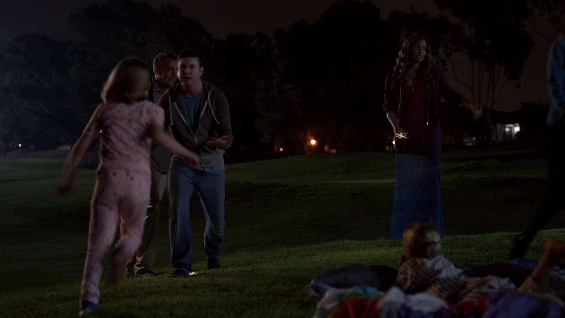 SingleParents1x02-2216.jpg