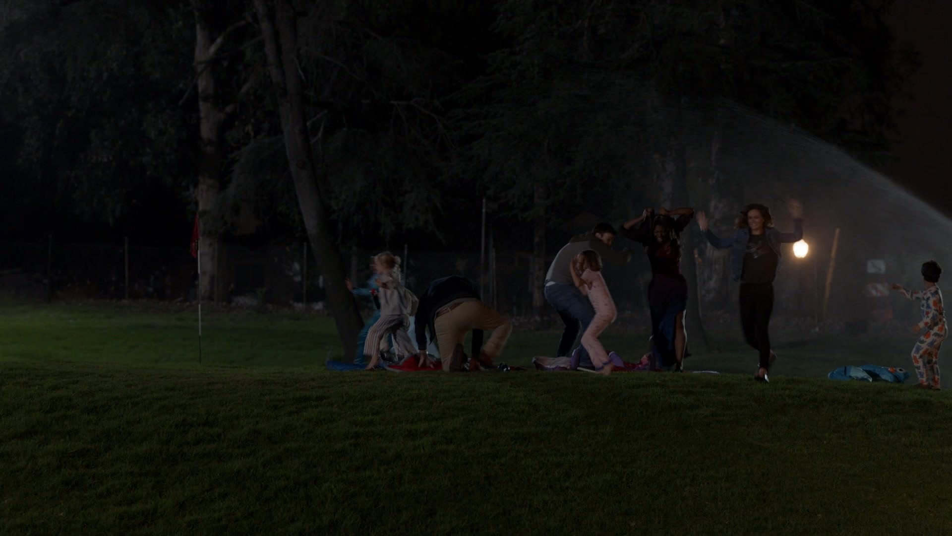 SingleParents1x02-2286.jpg