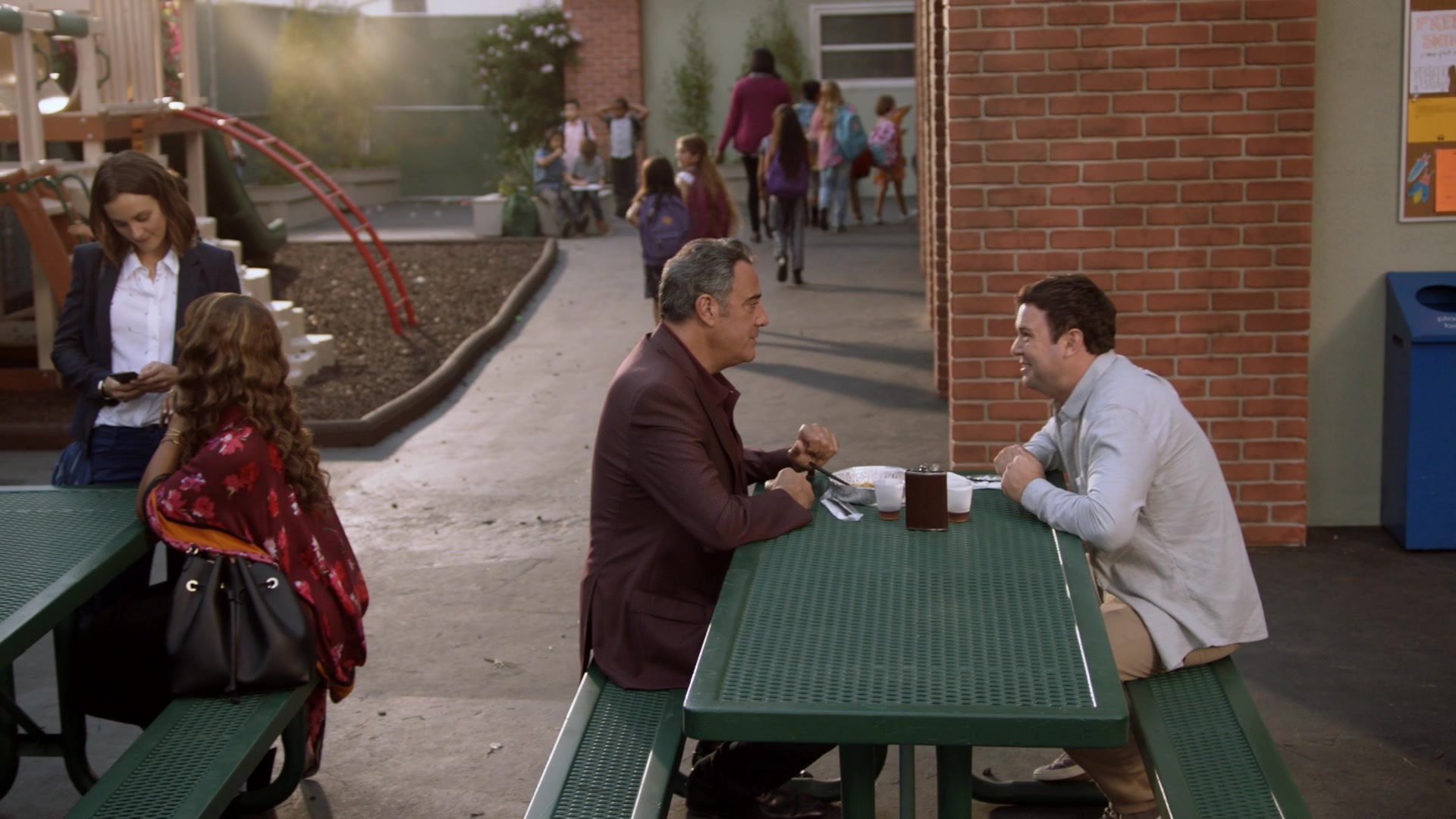 SingleParents1x02-2311.jpg