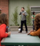 SINGLEPARENTS1X04_0012.jpg