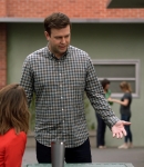 SINGLEPARENTS1X04_0078.jpg