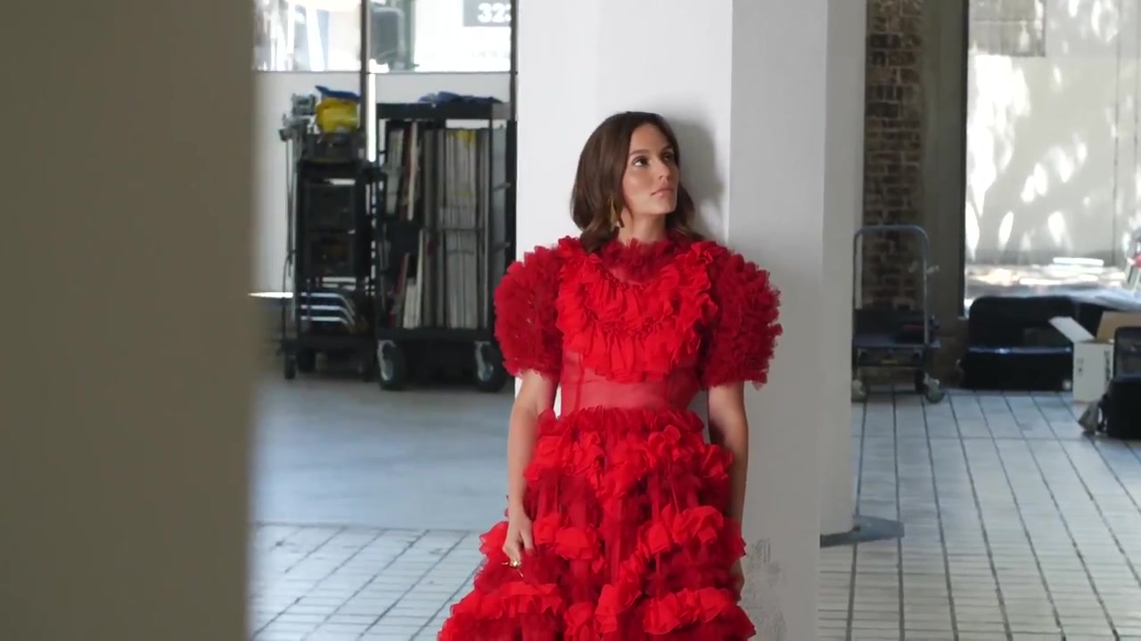 Leighton_Meester_talks_hi-lo_and_motherhood_fashion_101.jpg