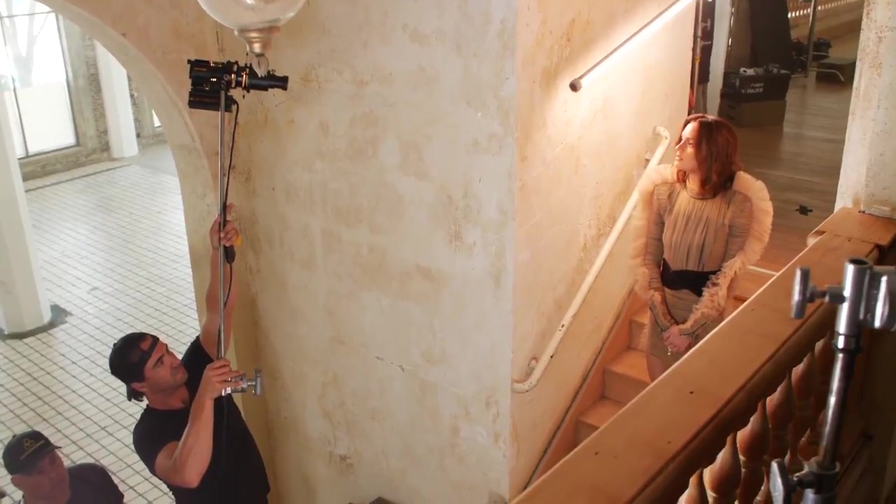 Leighton_Meester_talks_hi-lo_and_motherhood_fashion_226.jpg