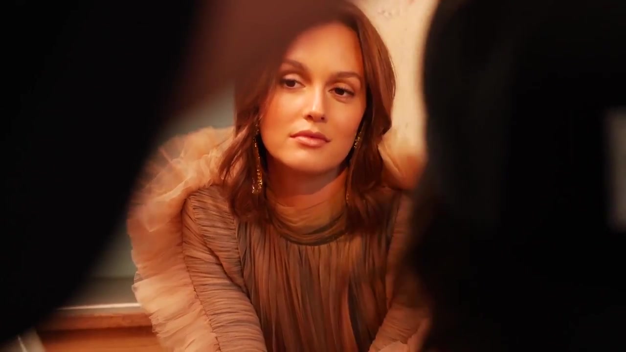 Leighton_Meester_talks_hi-lo_and_motherhood_fashion_301.jpg