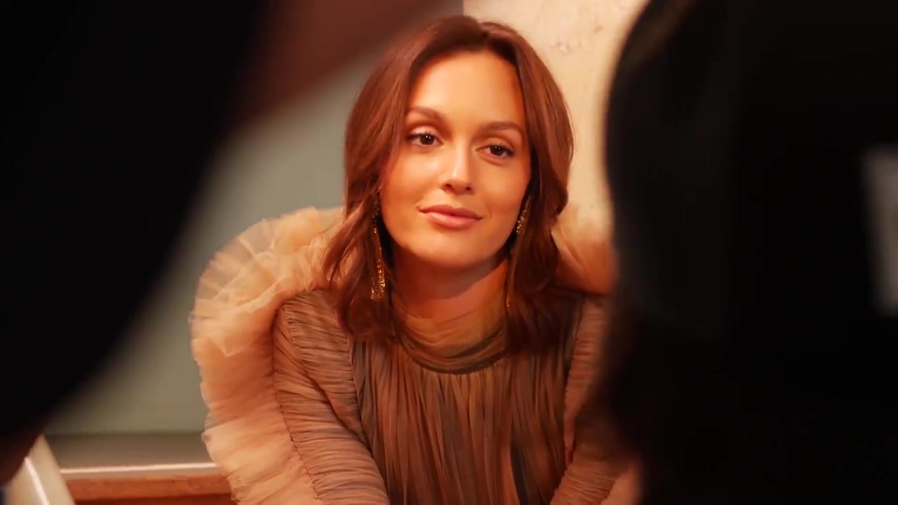 Leighton_Meester_talks_hi-lo_and_motherhood_fashion_307.jpg
