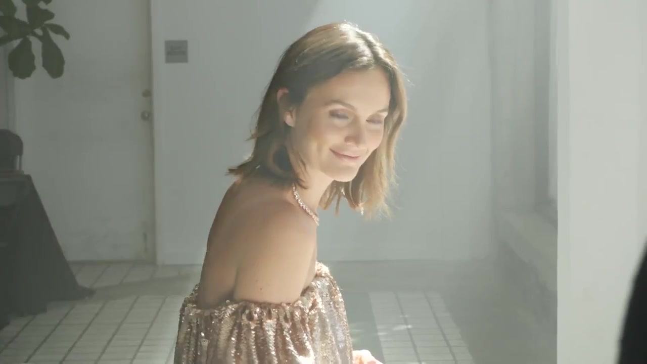 Leighton_Meester_talks_hi-lo_and_motherhood_fashion_476.jpg