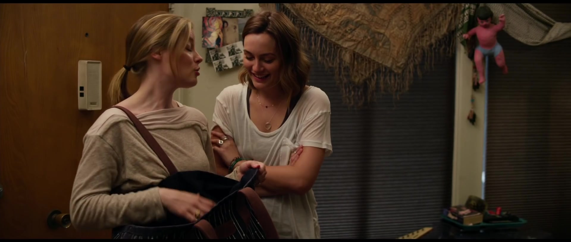 Life_Partners_TRAILER_1_28201429_-_Adam_Brody2C_Leighton_Meester_Movie_HD_047.jpg