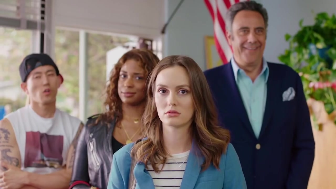 Single_Parents_-_Official_Trailer_005.jpg
