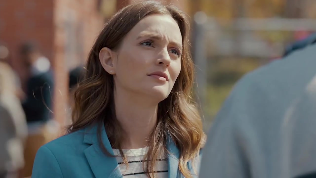 Single_Parents_-_Official_Trailer_160.jpg