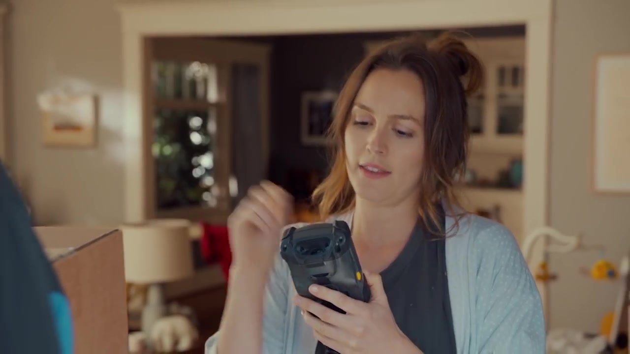 Single_Parents_-_Official_Trailer_167.jpg