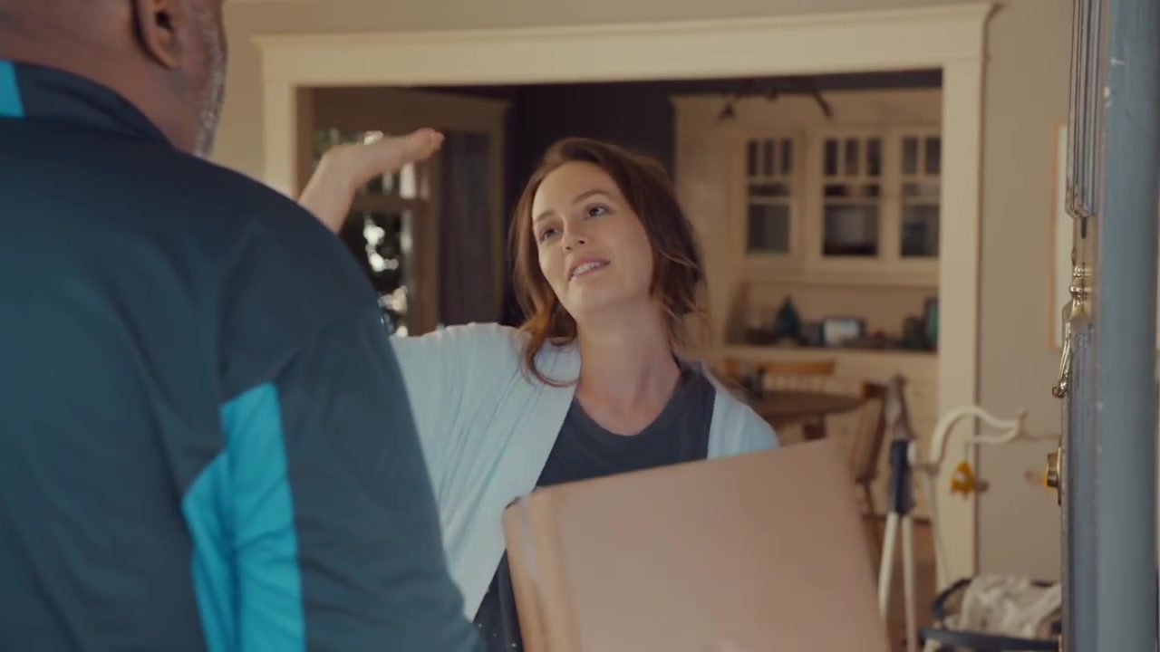 Single_Parents_-_Official_Trailer_180.jpg