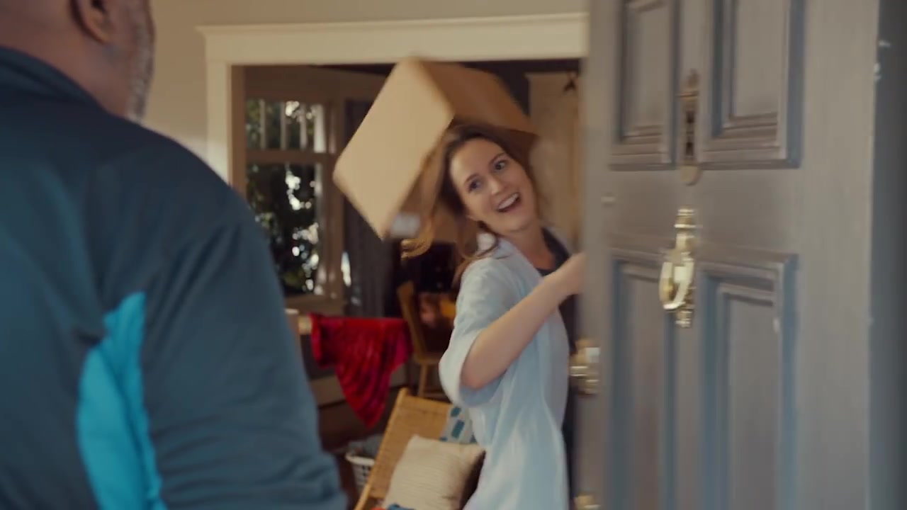 Single_Parents_-_Official_Trailer_188.jpg