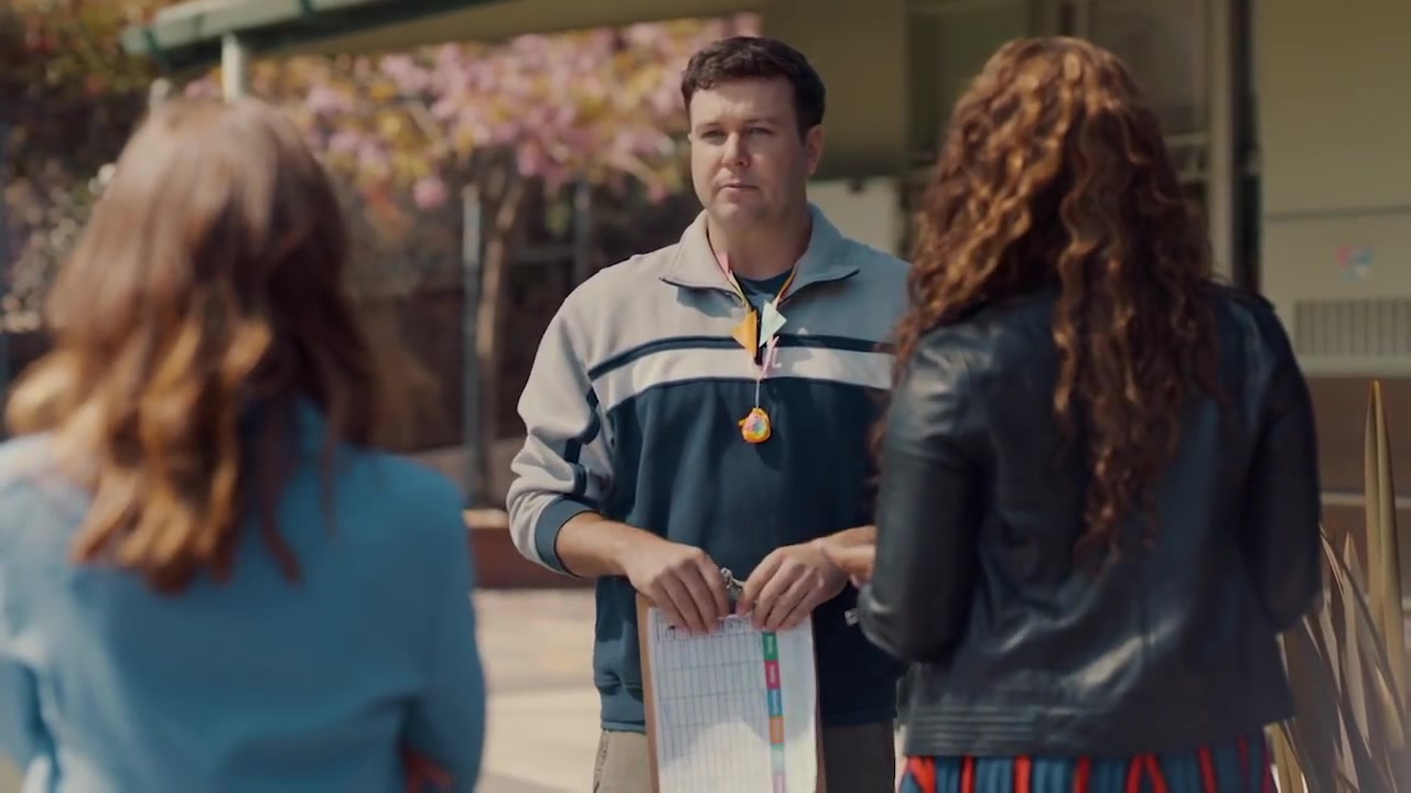Single_Parents_-_Official_Trailer_219.jpg
