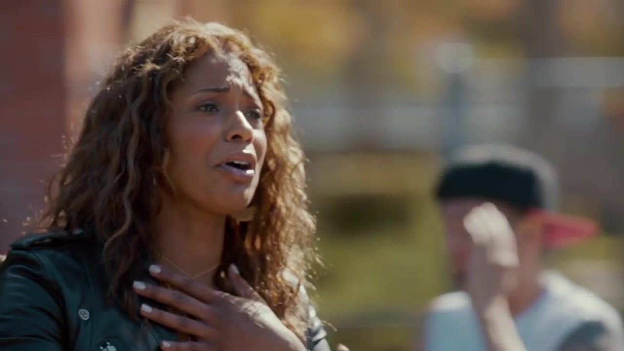 Single_Parents_-_Official_Trailer_225.jpg