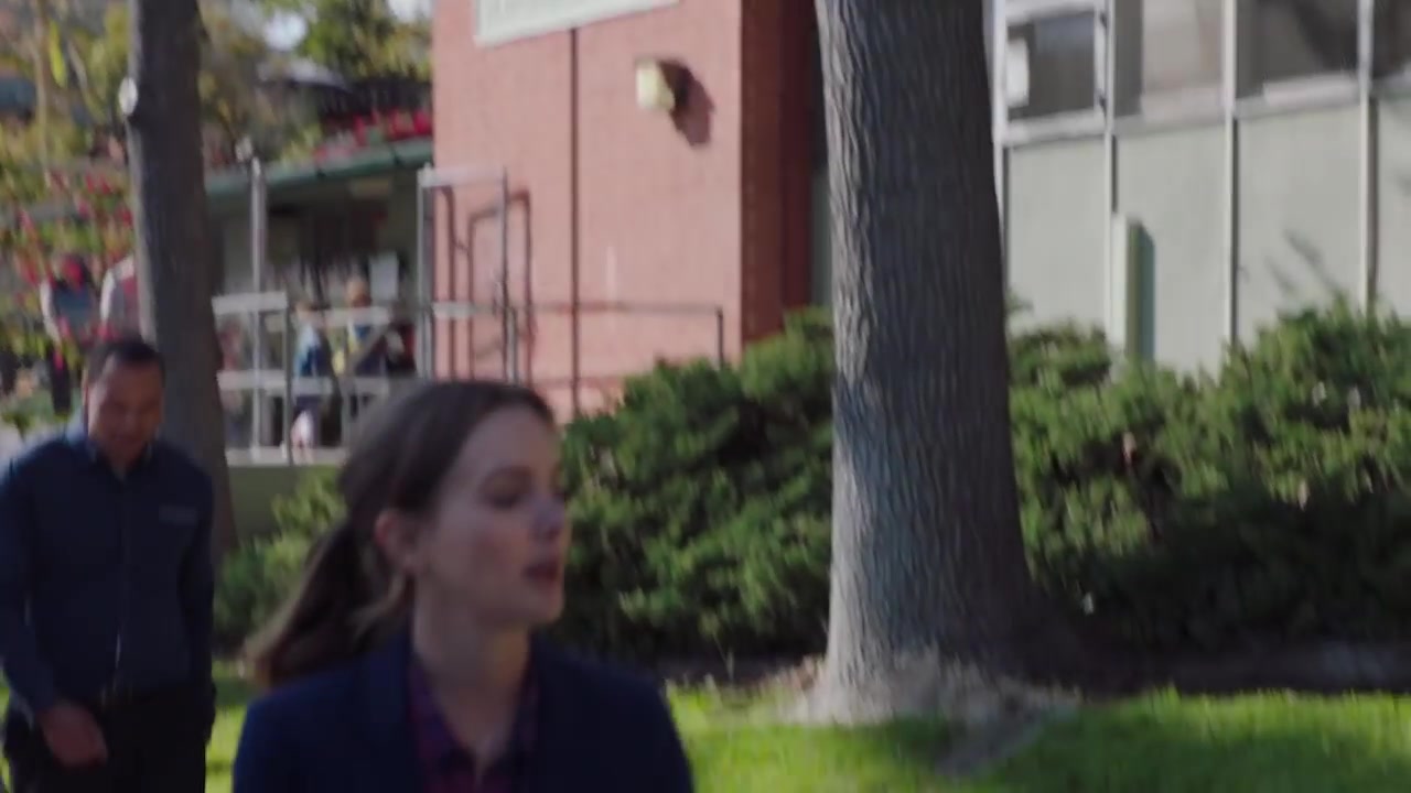 Single_Parents_-_Official_Trailer_243.jpg