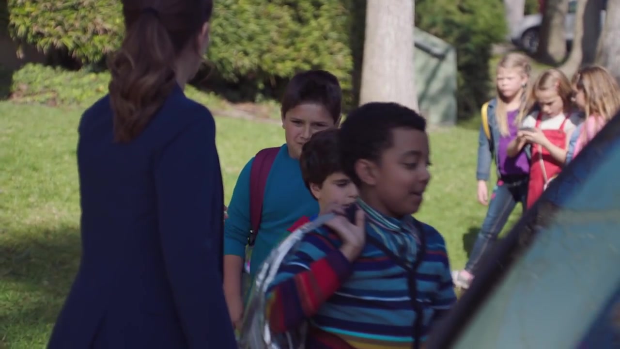 Single_Parents_-_Official_Trailer_249.jpg