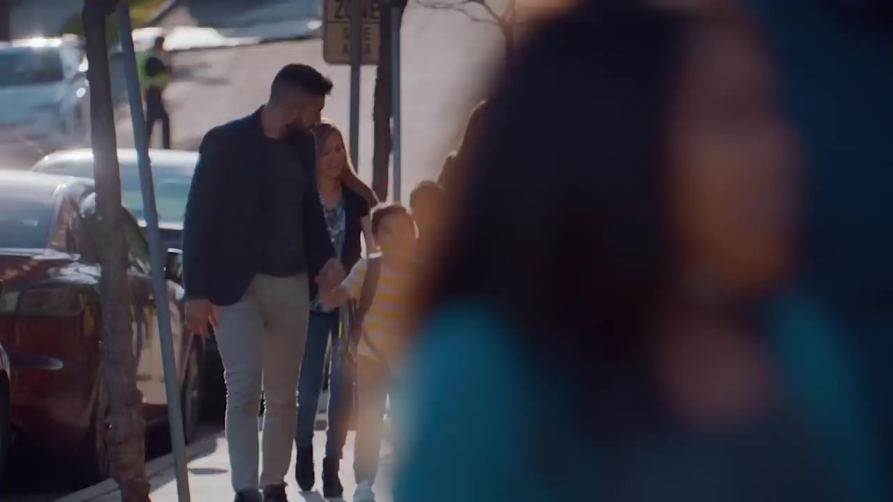 Single_Parents_-_Official_Trailer_260.jpg