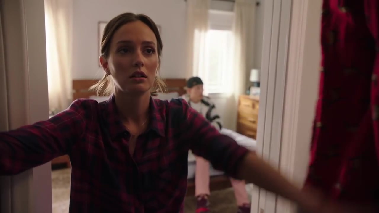 Single_Parents_-_Official_Trailer_316.jpg