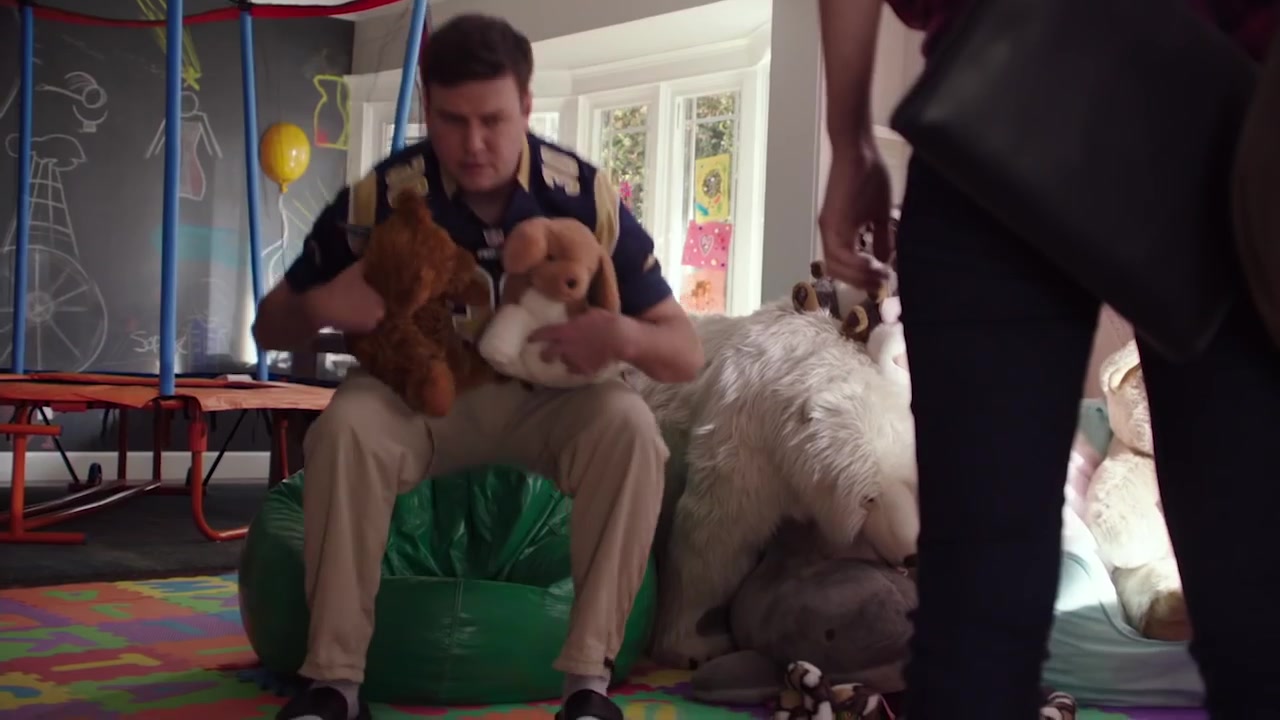 Single_Parents_-_Official_Trailer_336.jpg