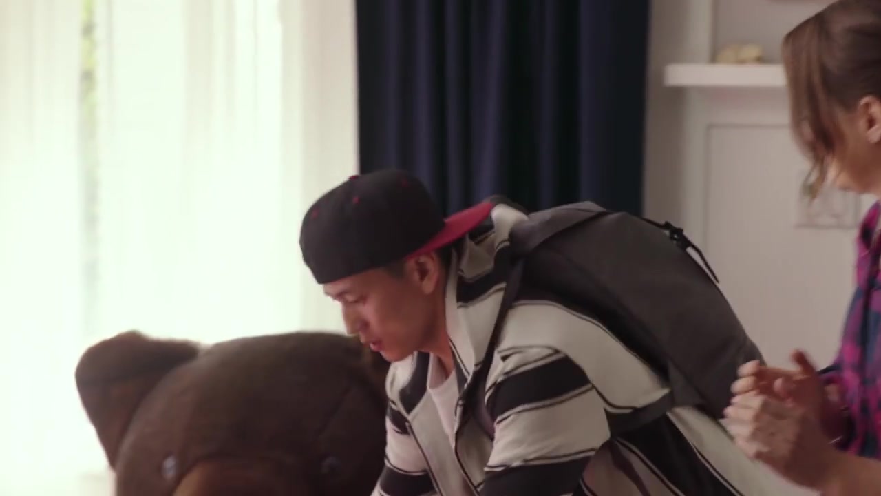 Single_Parents_-_Official_Trailer_358.jpg