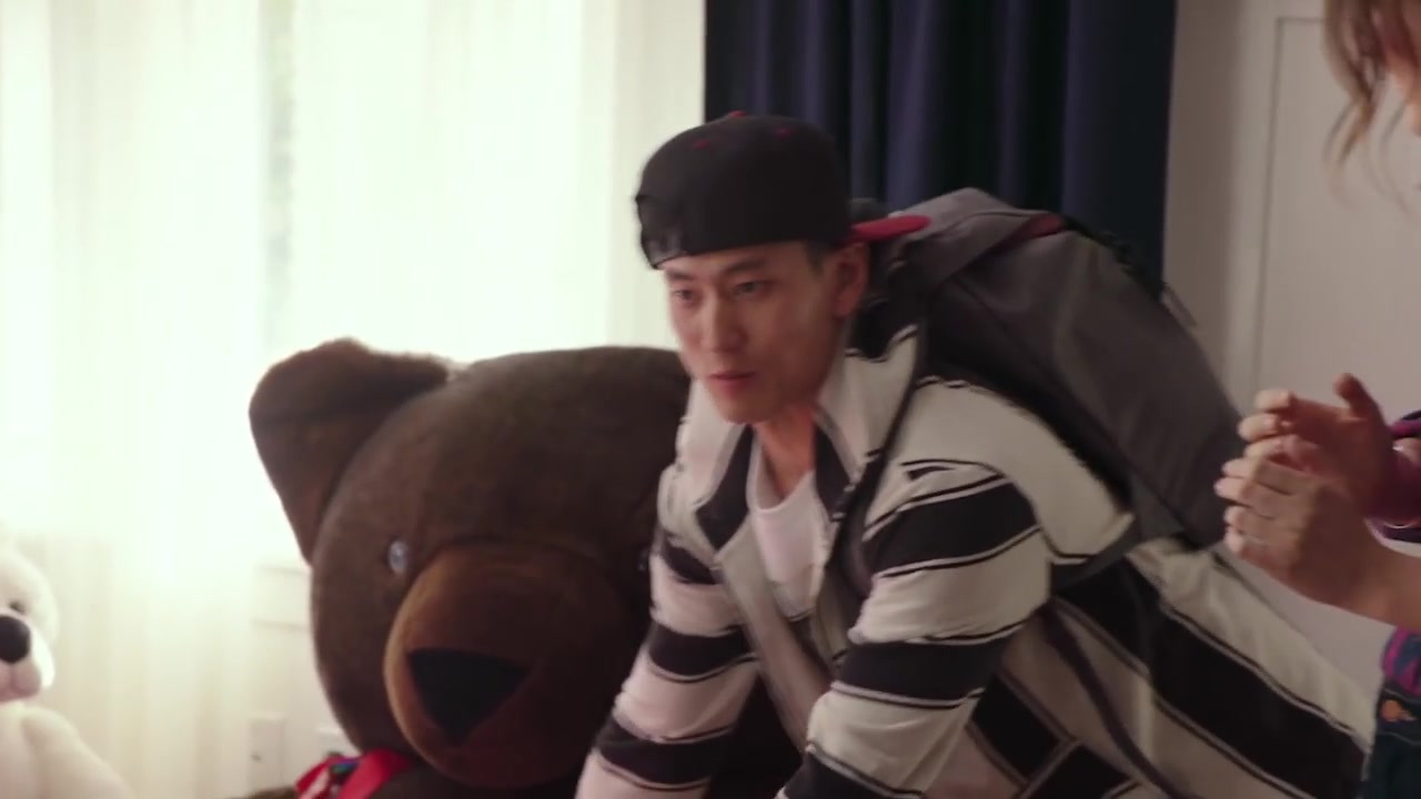 Single_Parents_-_Official_Trailer_360.jpg