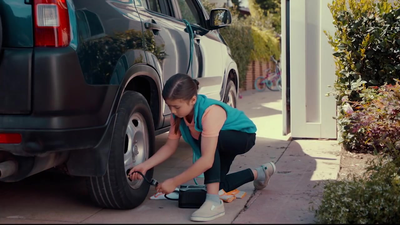 Single_Parents_-_Official_Trailer_377.jpg