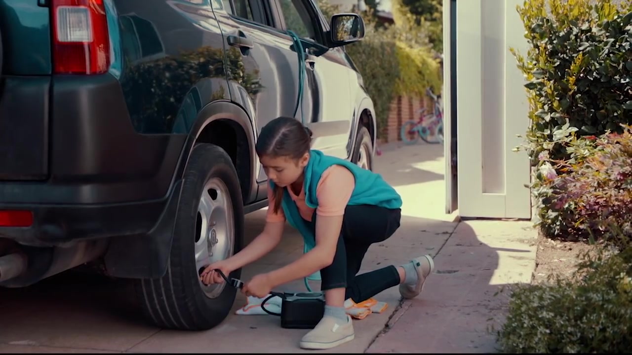 Single_Parents_-_Official_Trailer_378.jpg