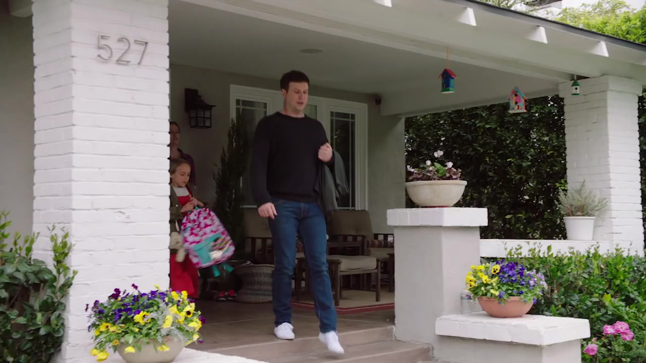 Single_Parents_-_Official_Trailer_448.jpg