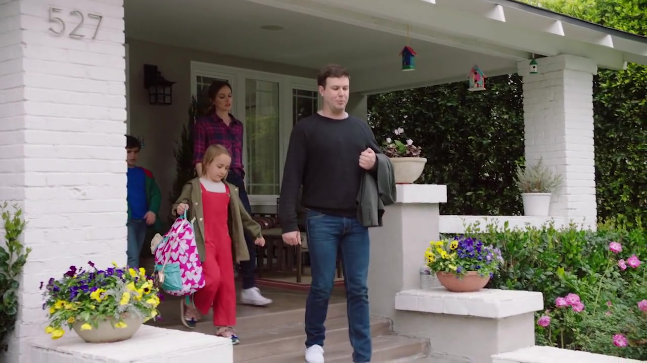 Single_Parents_-_Official_Trailer_452.jpg