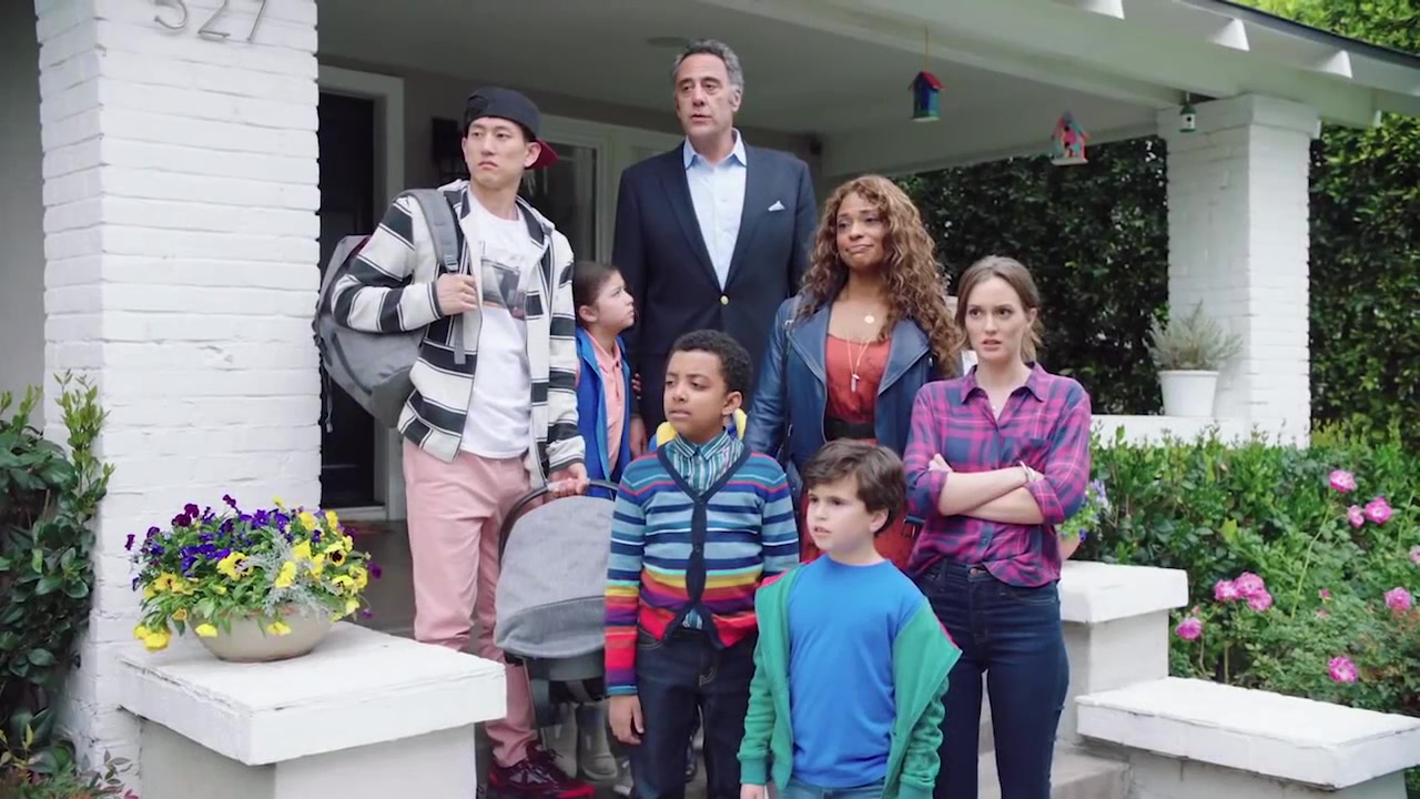 Single_Parents_-_Official_Trailer_460.jpg