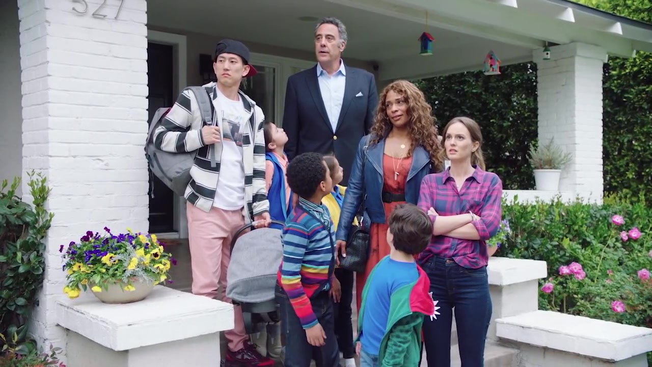 Single_Parents_-_Official_Trailer_464.jpg