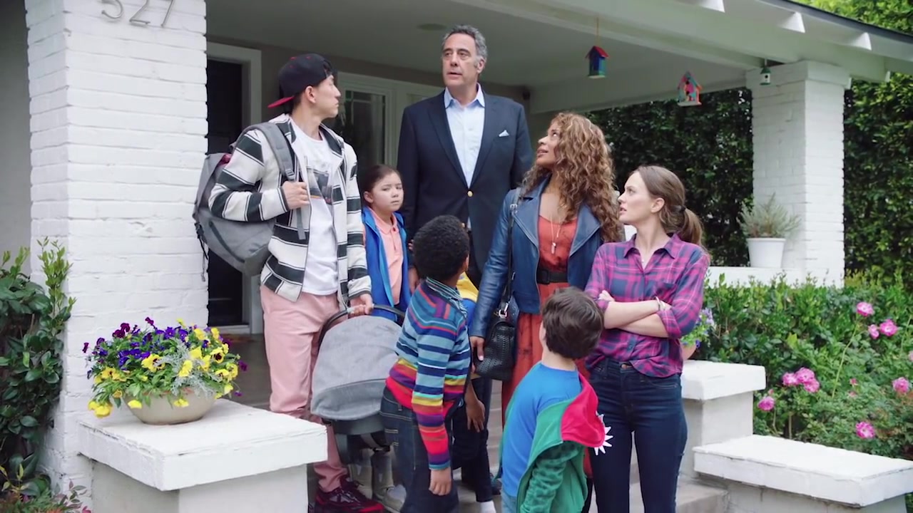 Single_Parents_-_Official_Trailer_466.jpg
