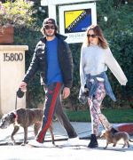 December_22__Out_in_Los_angeles__28829.jpg