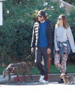 December_22__Out_in_Los_angeles__28929.jpg
