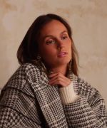 Leighton_Meester_talks_hi-lo_and_motherhood_fashion_052.jpg