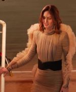 Leighton_Meester_talks_hi-lo_and_motherhood_fashion_275.jpg