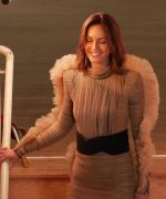 Leighton_Meester_talks_hi-lo_and_motherhood_fashion_291.jpg