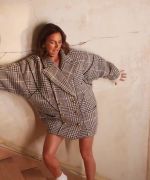 Filename=Leighton_Meester_talks_hi-lo_and_motherhood_fashion_349.jpg
Filesize=112KiB
Dimensions=1280x720
Date added=Sep 07, 2018 Leighton_Meester_talks_hi-lo_and_motherhood_fashion_349.jpg