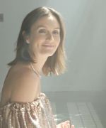 Leighton_Meester_talks_hi-lo_and_motherhood_fashion_480.jpg