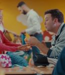 Single_Parents_-_Official_Trailer_148.jpg