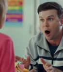 Single_Parents_-_Official_Trailer_150.jpg