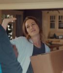 Single_Parents_-_Official_Trailer_181.jpg