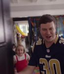 Single_Parents_-_Official_Trailer_310.jpg